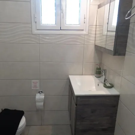 La Casa Di Mezzo
