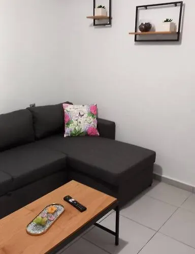 La Casa Di Mezzo Apartment